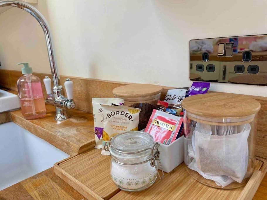 Beautiful One Bedroom Annex With Free Parking Abbotskerswell Exterior photo